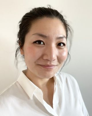 Photo of Dr. Jennifer Zhang, Psychologist, PsyD