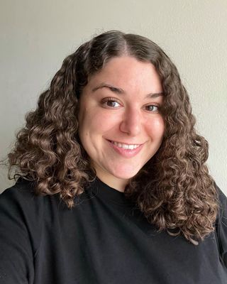 Photo of Olivia Kalivas, LMSW