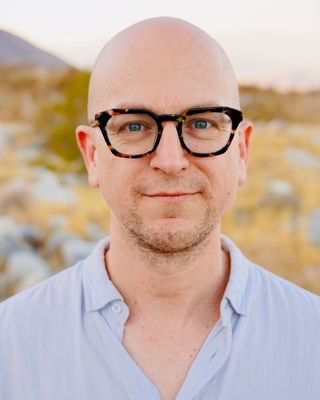 Photo of Izzy Gliksberg, Pre-Licensed Professional, AMFT, MA, MM