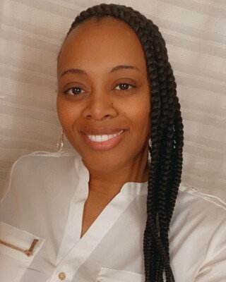 Photo of Takiyah G. Small, Licensed Professional Clinical Counselor in Ohio