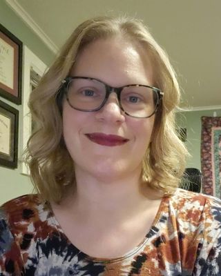 Photo of Lindsey DeRousse, Clinical Social Work/Therapist, LMSW