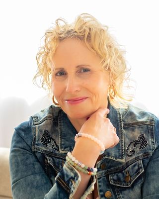 Photo of Elizabeth Kisser - Agape Transitions, Counsellor, RTC