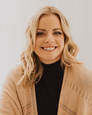 Photo of Ashlie Bustillos, Licensed Professional Counselor, MA, LPC, LAC