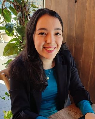 Foto de Kira Leoni, Psicólogo, Maestría, Colegio de Psicólogos