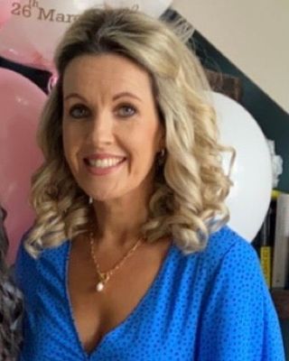 Photo of Nadine M Ashe, Psychotherapist, MIACP