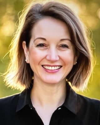 Photo of Louise Lyle, Counsellor, DCounsPsych, PNCPS Acc.