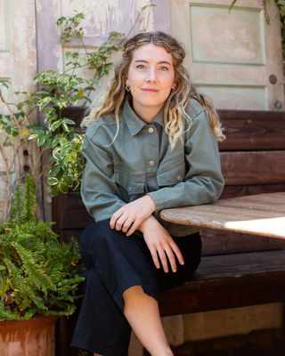 Photo of Jenna Evans, Pre-Licensed Professional, APCC