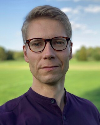 Photo of Dr Oliver Klott, Psychotherapist in OX29, England