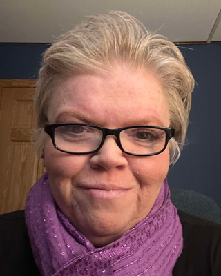 Photo of Jennifer Duque, Counselor, LCPC