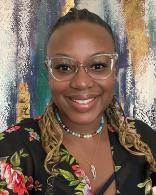 Photo of Raleisa Parker, Counselor in Phoenix, AZ