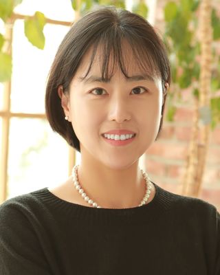 Photo of Jungeun Yu, MA, RCC, Counsellor