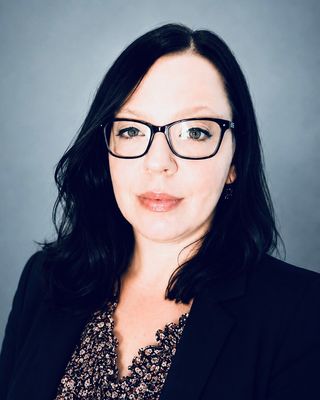 Photo of Angela Macek, Licensed Professional Clinical Counselor, LPCC