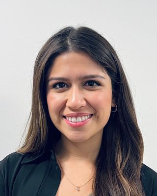 Photo of Giselle Folgar, Marriage & Family Therapist, MS, LMFT