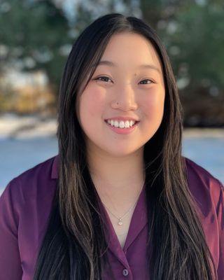 Photo of Julia C. Burgoon, Clinical Social Work/Therapist, LLMSW