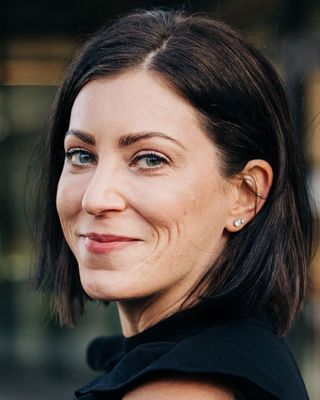 Photo of Samantha Oliver, Psychologist, PhD, LP