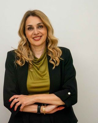 Photo of Bahar Farhi, Psychotherapist, MA, MBACP Accred