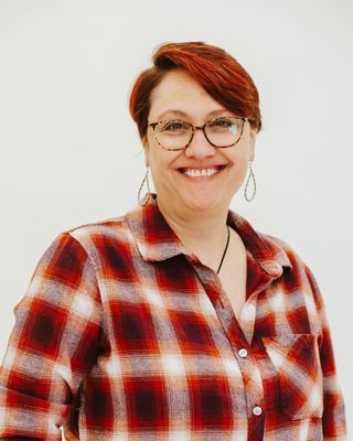 Photo of Renee Naylor, Marriage & Family Therapist Associate