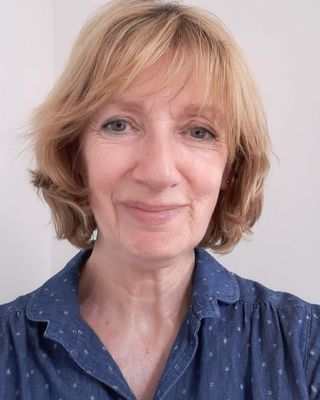 Photo of Tessa Davies, Psychologist in St Albans, England