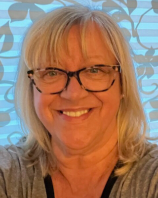 Photo of Annabelle Williams, Registered Psychotherapist, RP, CCAC
