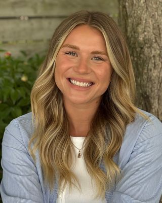 Photo of Nadia Stinson, Registered Psychotherapist (Qualifying), MA, BA