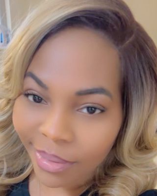 Photo of Aeisha Fobb, Psychiatric Nurse Practitioner, PMHNP