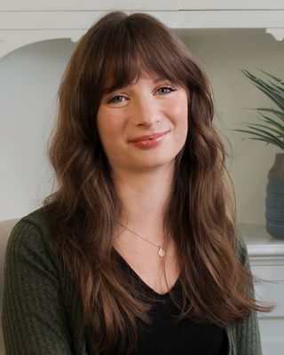 Photo of Emily Anderson, Psychologist in Alberta
