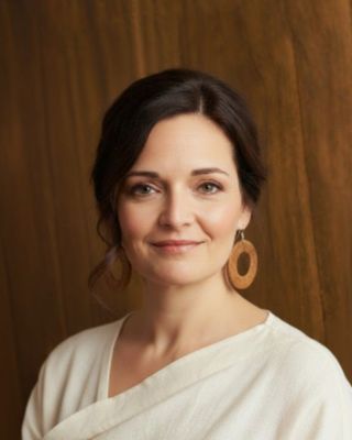 Photo of Claudia Vau, Psychotherapist, MUKCP