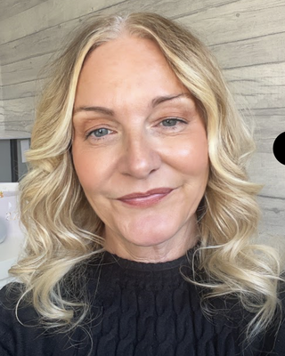 Photo of Amanda Wharton, Psychotherapist, MBACP Accred