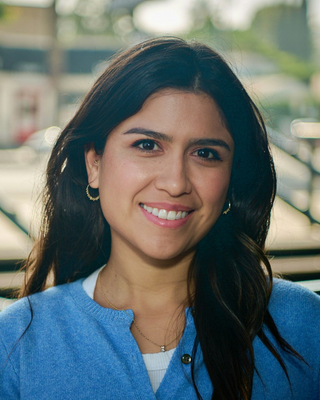 Photo of Giselle Folgar, Marriage & Family Therapist, MS, LMFT