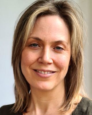 Photo of Dr Natalie Coope, Psychologist, PsychD, HCPC - Clin. Psych.