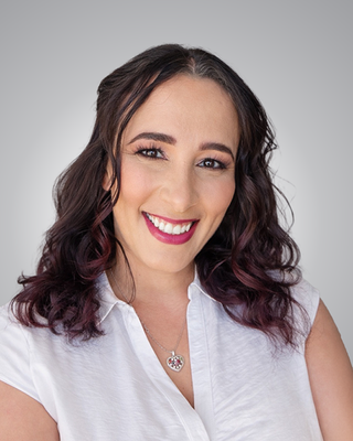 Photo of Natalie Abrishamian, Psychiatric Nurse Practitioner, PMHNP, APRN, MSN