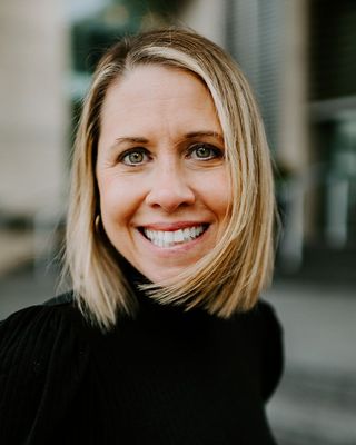 Photo of Lianne Lindner, Clinical Social Work/Therapist, LLMSW