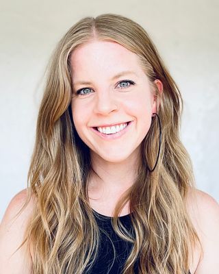 Photo of Emily Ann Overland, Licensed Professional Counselor in Portland, OR