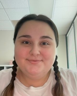 Photo of Lauren M Hernandez, Marriage & Family Therapist Intern, MA, RMFTI