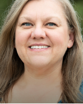 Photo of Lesley Eaton, Marriage & Family Therapist, LMFT