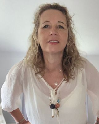 Photo of Erika Emerson, Psychotherapist, MBACP Accred