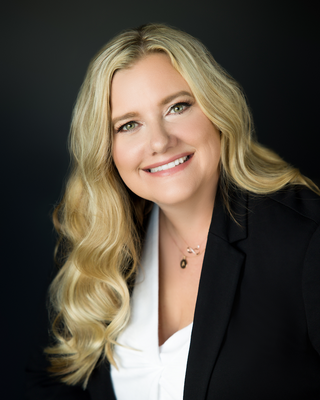 Photo of Angie Minnig, Licensed Professional Counselor Candidate, LPCC, MPA
