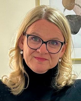 Photo of Sharon Young, Registered Social Worker, RSW, BSW, BA(hon)