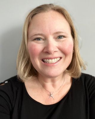 Photo of Liza van de Hoef, Registered Social Worker, MSW, RSW