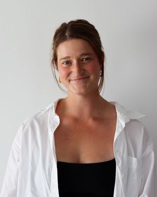 Photo of Maddie Skidmore, Registered Social Worker, MSW, RSW