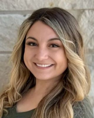 Photo of Shana Alexander, Psychiatric Nurse Practitioner, LPC-S, PMHNPBC