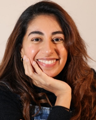 Photo of Dr Geena Saini, Psychologist, PsychD, HCPC - Clin. Psych.