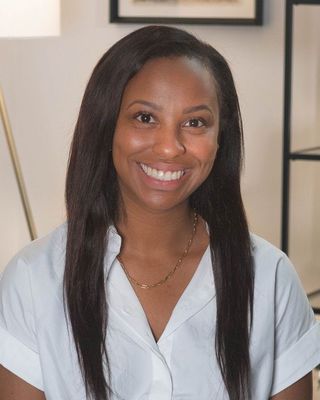 Photo of Jada Carter, Pre-Licensed Professional in Downers Grove, IL