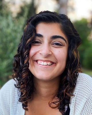 Photo of Yara Akkeh, Licensed Social Worker, LCSW