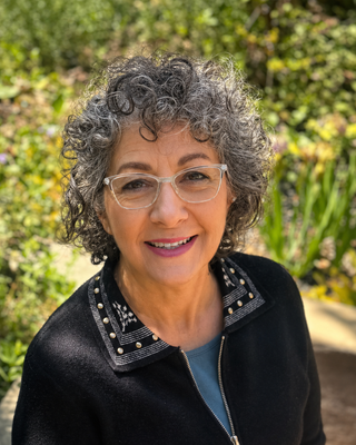 Photo of Ruxandra Fee, Licensed Clinical Professional Counselor, LCPC, NCC