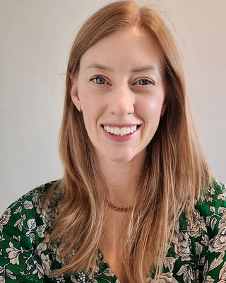 Photo of Carly Webb, Psychotherapist in Fulham, London, England