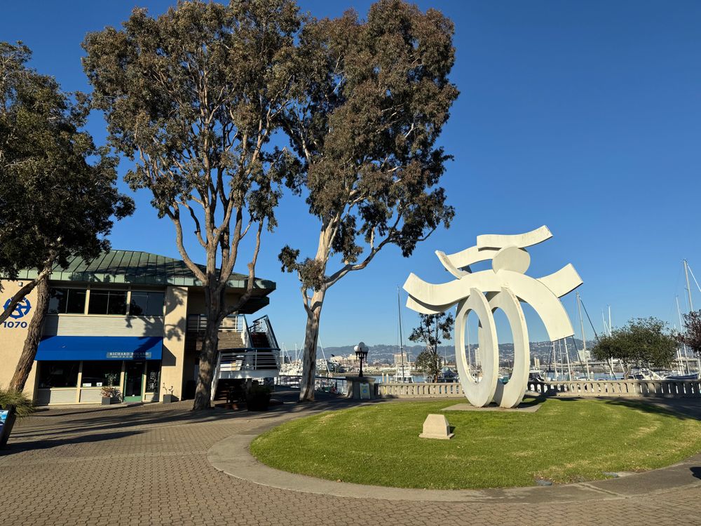 The Marina Village office location offers easy parking and waterfront trails to walk before or after sessions. 