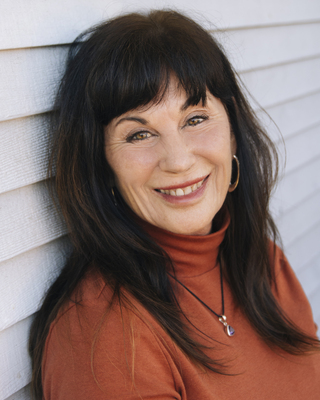 Photo of Linda Paoluccio, Licensed Professional Counselor in Corvallis, OR
