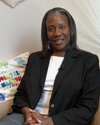 Photo of Caprecia Miller - Youth For Tomorrow- Dumfries: Caprecia Miller, Supervisee in Clinical Social Work, LMSW, SISW