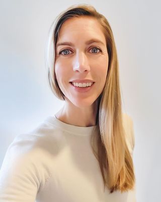 Photo of Anisa Mori, Registered Psychotherapist (Qualifying)